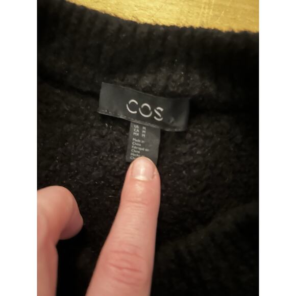 COS Black Wool Yak Knit Long Sleeve Crew Neck Jumper Sweater Medium SOFT - Picture 2 of 3